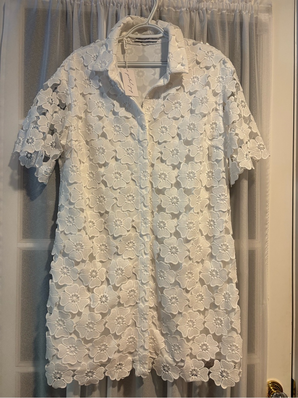 Women's Petal and Pup White Floral Crochet Button-Front dress